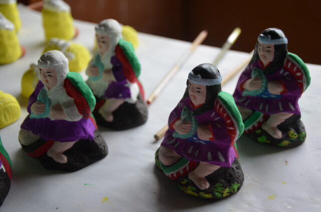 下川原土人形製作体験