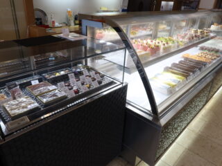 洋菓子店　カルネドール