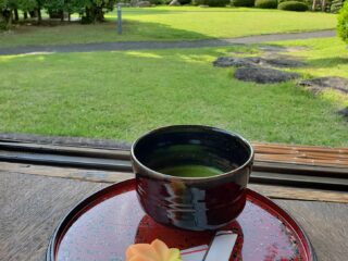 藤田記念庭園　お抹茶点て体験