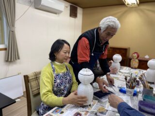 津軽伝統工芸　「津軽こけし灯ろう」絵付け体験